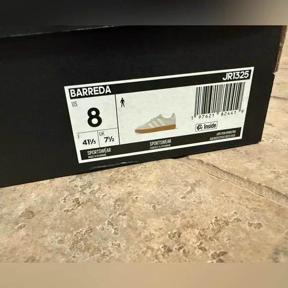 Adidas Men’s Barreda Cream and Tan Sneakers size 8